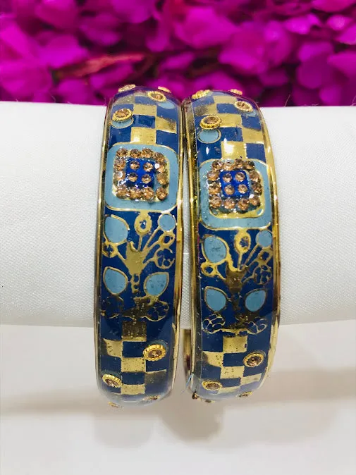 Attractive Blue Color Checked Design Glass Bangles For Women