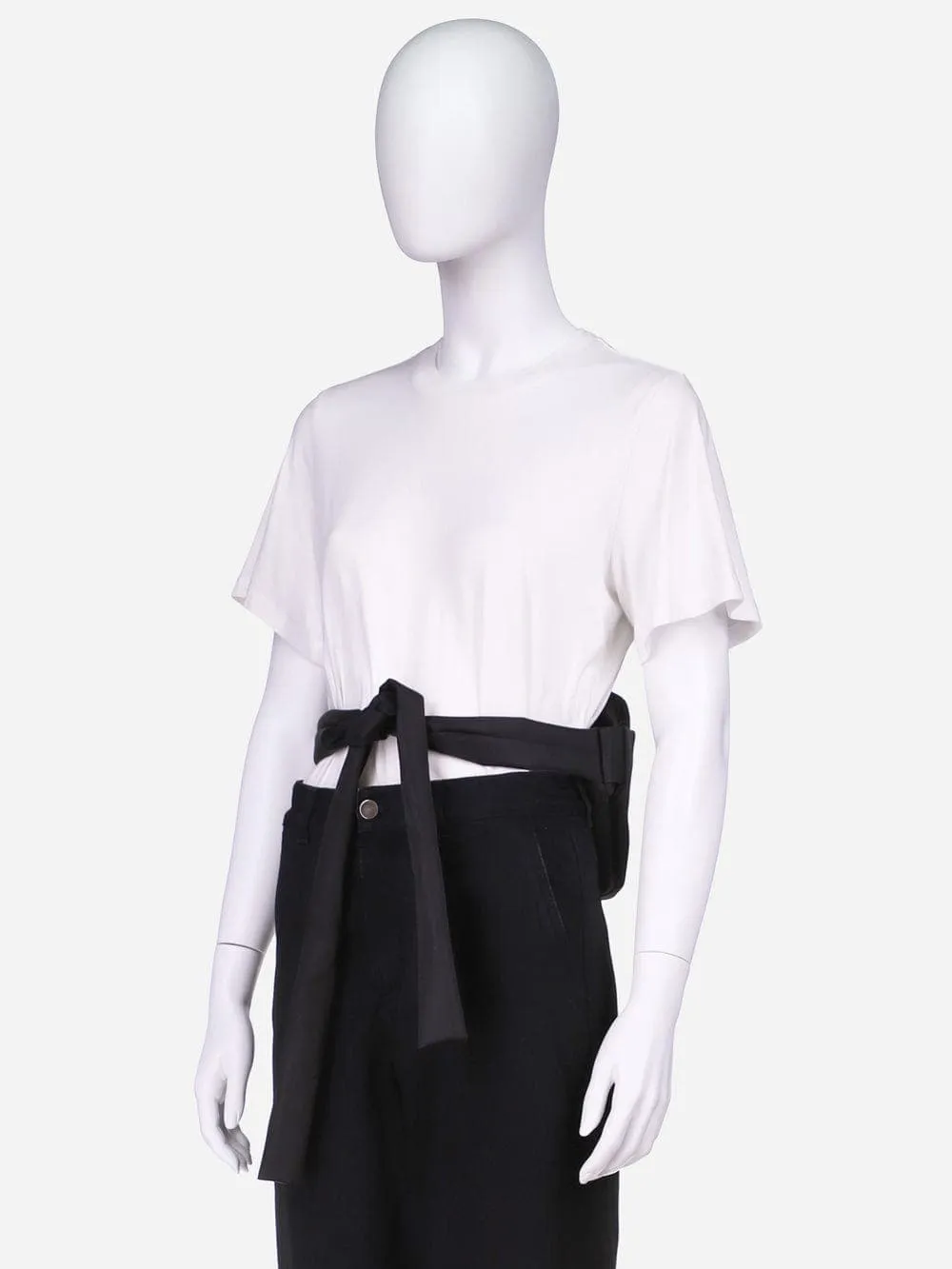 Isarau Sleek Black