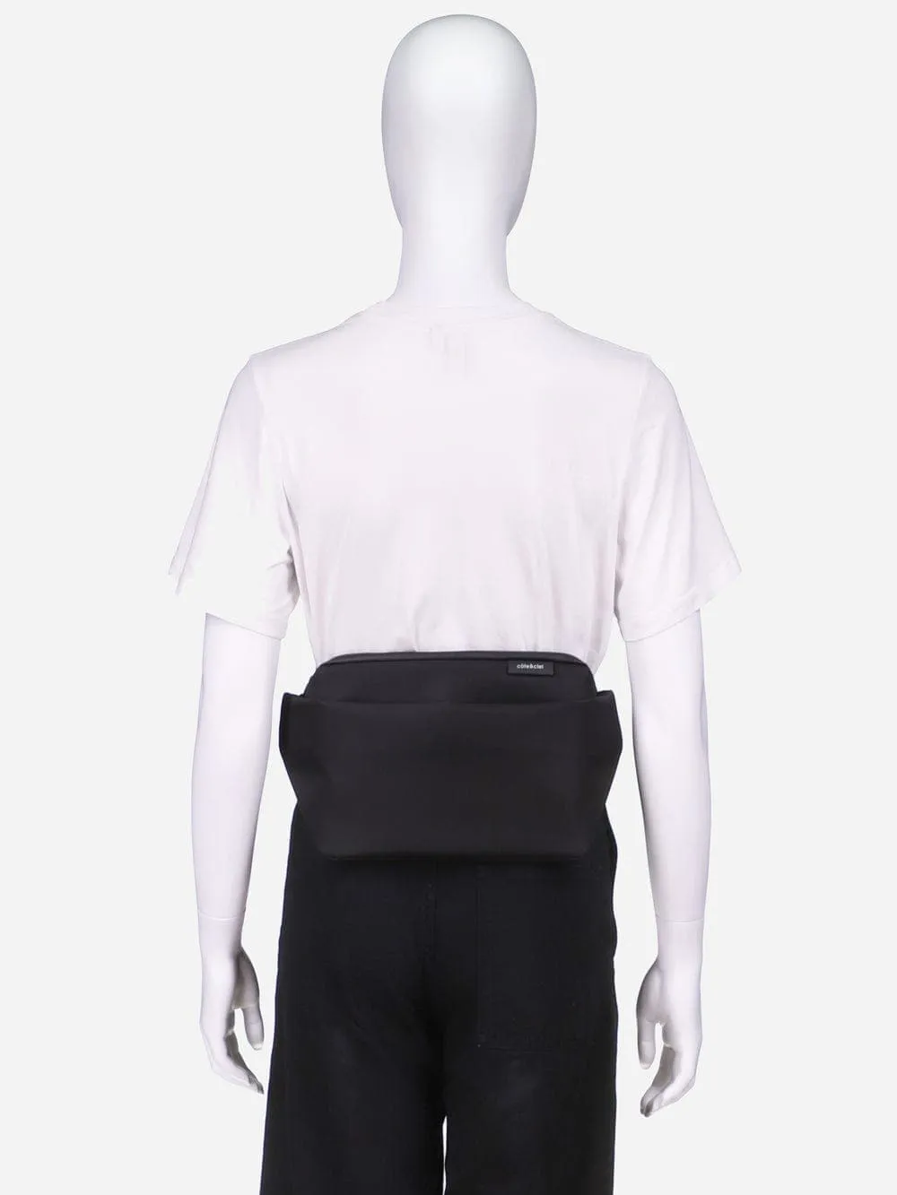 Isarau Sleek Black