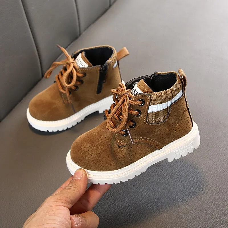Soft leather baby shoes