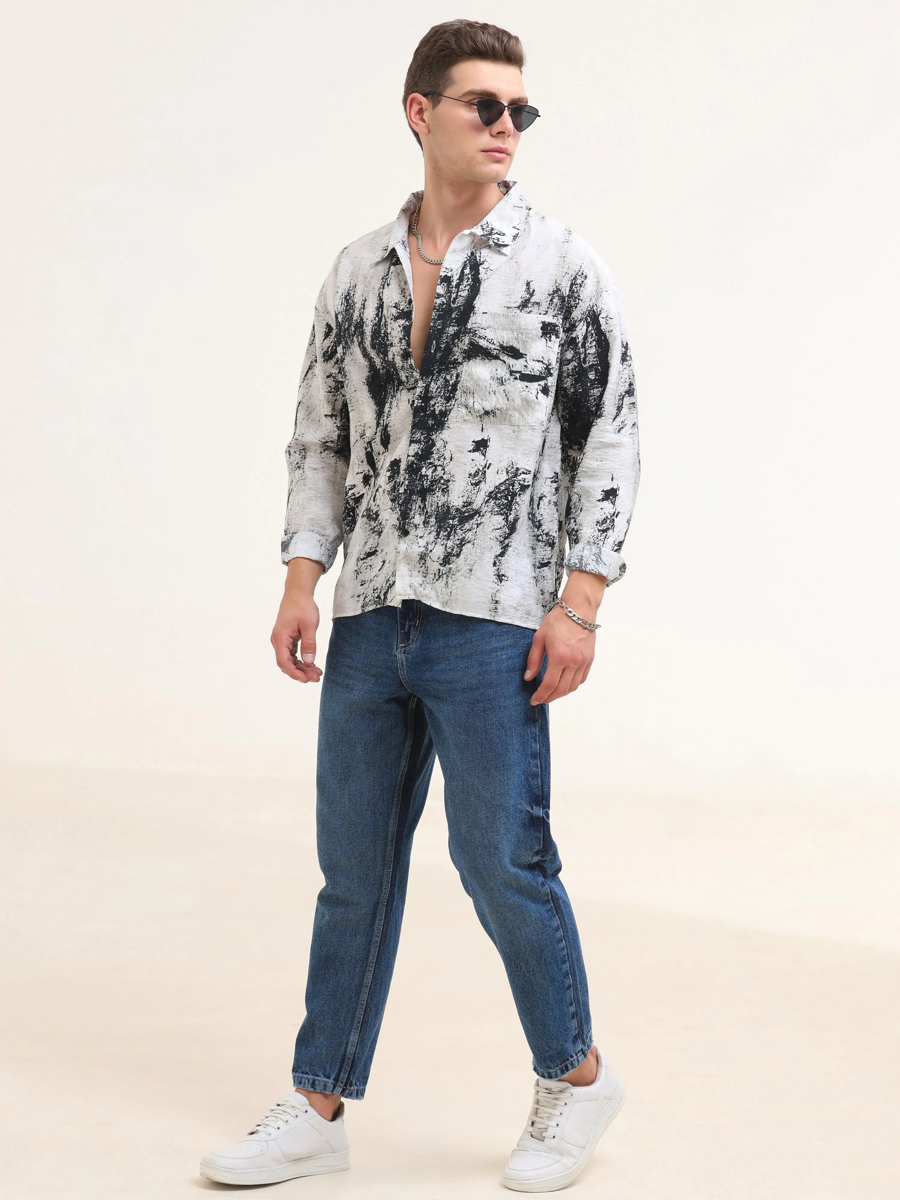 Tar Baggy Printed Shirt- White