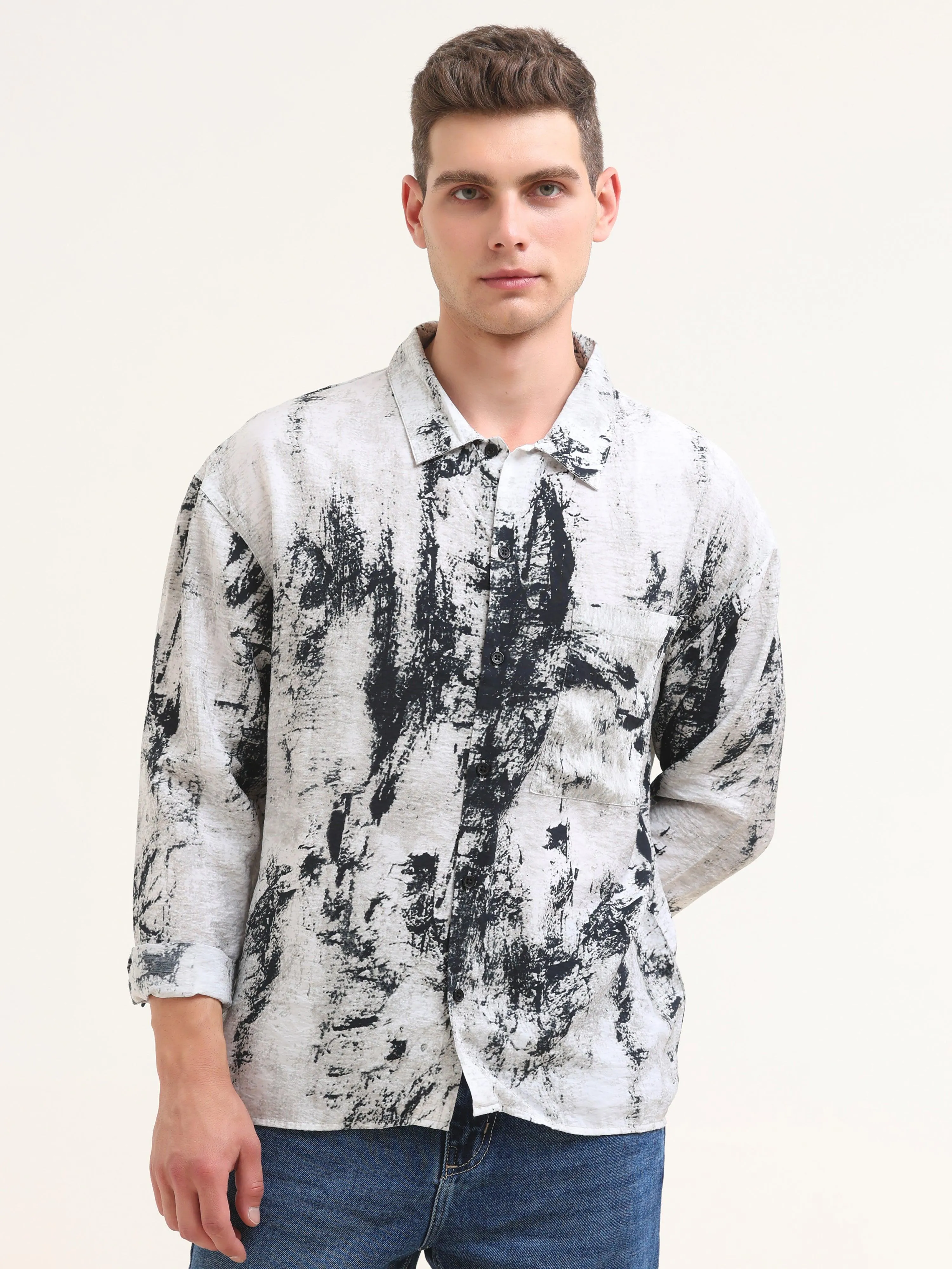 Tar Baggy Printed Shirt- White