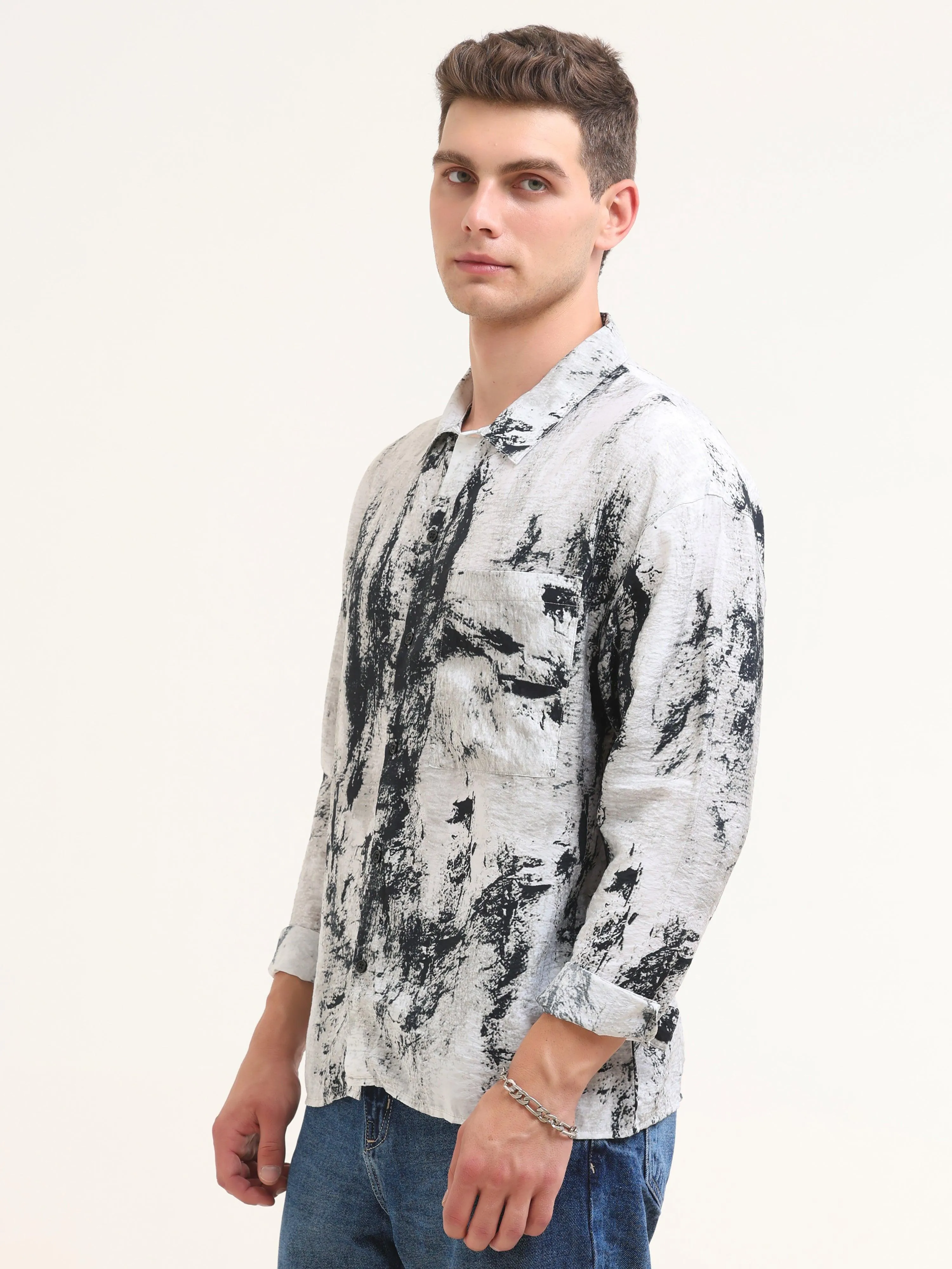 Tar Baggy Printed Shirt- White